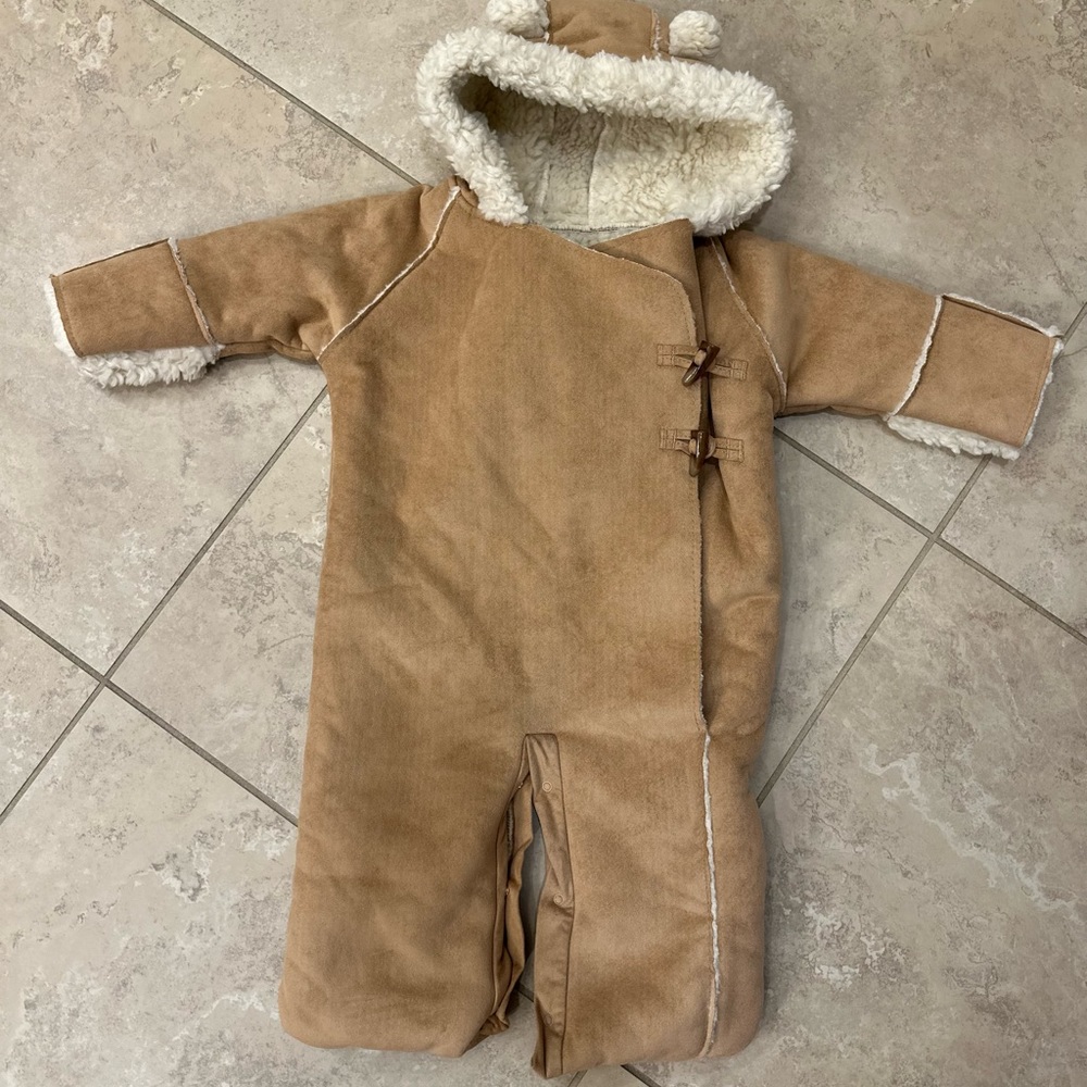 Baby Gap Faux Suede and Sherling Hooded Baby Winter Bunting Suit - 6-12 Months